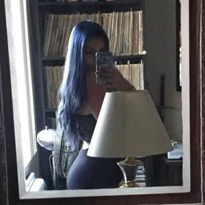 Meet your Posher, Lydia